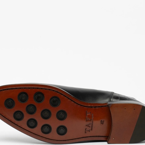 Boots - Picture 2 of 5